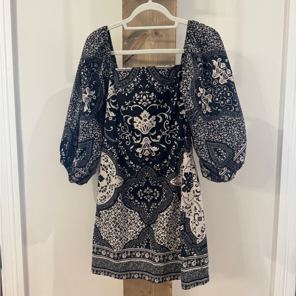 Cara Cara montauk dress. Medium. Like new